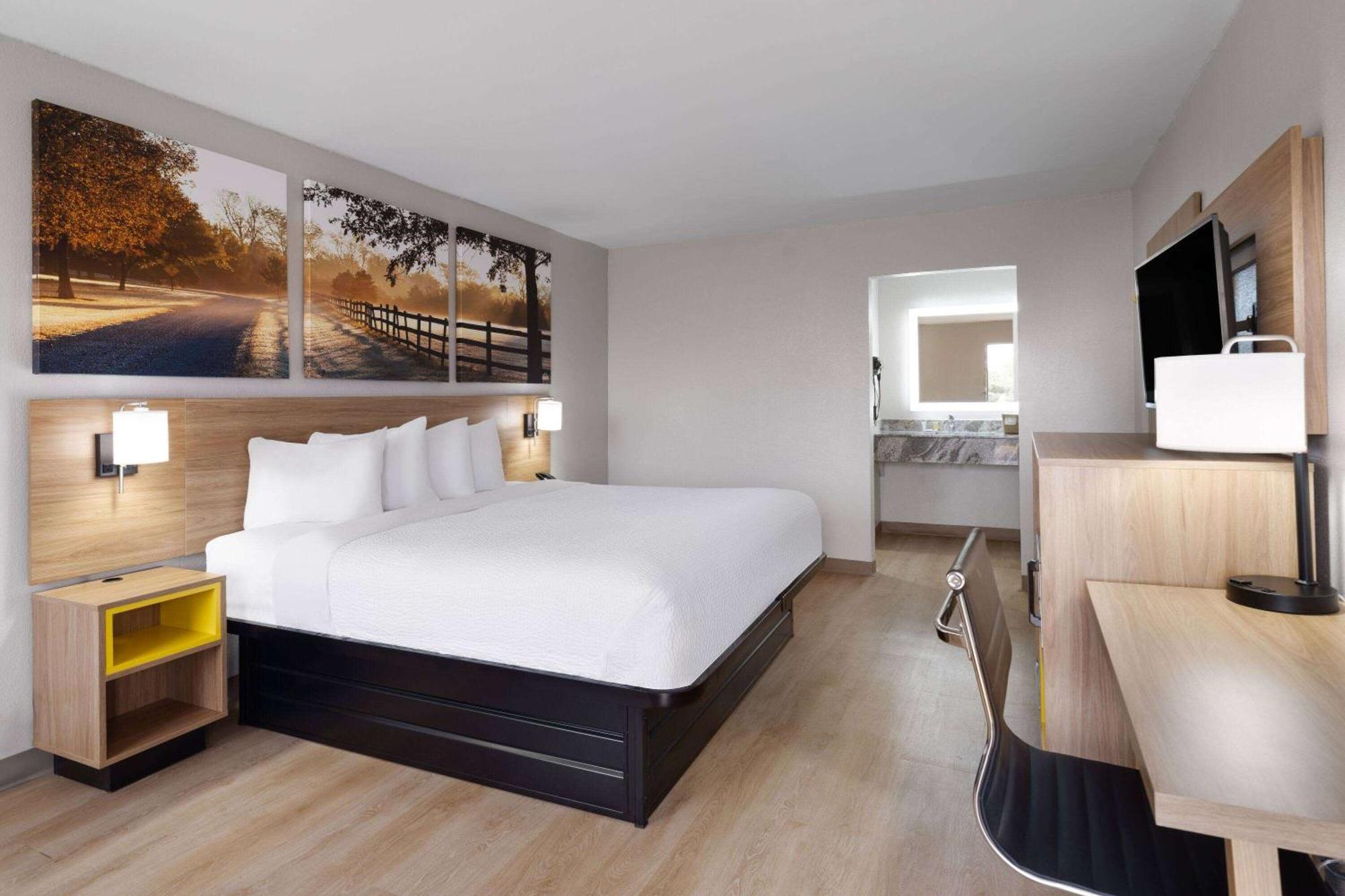 Days-Inn By Wyndham Montgomery I-85 외부 사진