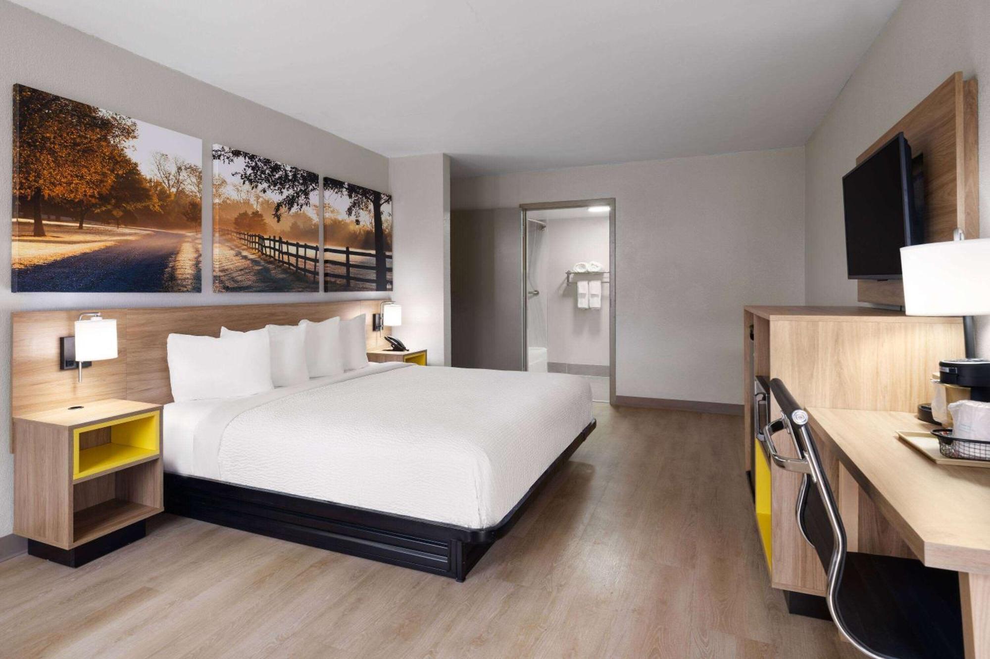 Days-Inn By Wyndham Montgomery I-85 외부 사진